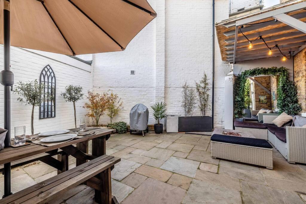 Couples Retreat - The Long Walk, Windsor Castle Apartment Exterior photo